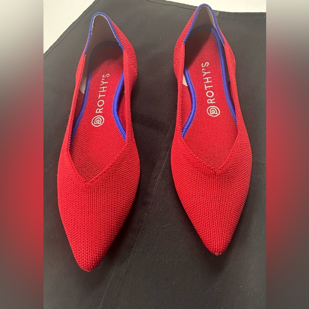 Rothy's Rare!!! “Chili Red” Flats Stylish Comfortable point. EUC. Gorgeous.